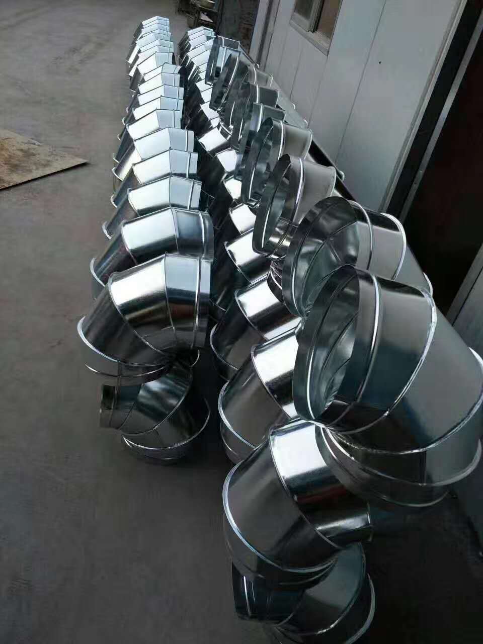 湖南省偉利翔機(jī)械通風(fēng)設(shè)備有限公司,永州市生產(chǎn)安裝螺旋風(fēng)管,共板風(fēng)管,消防風(fēng)管,銷售冷風(fēng)機(jī),負(fù)壓風(fēng)機(jī) 湖南省偉利翔機(jī)械通風(fēng)設(shè)備有限公司,永州市生產(chǎn)安裝螺旋風(fēng)管,共板風(fēng)管,消防風(fēng)管,銷售冷風(fēng)機(jī),負(fù)壓風(fēng)機(jī)